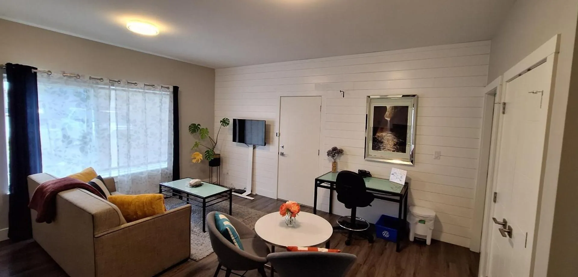 Homestay Two Bedroom Serenity - Complimentary Welcome Treats